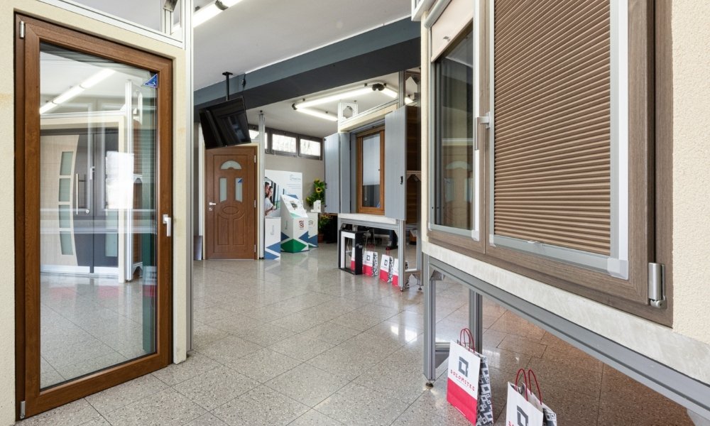 Showroom Dolomites Infissi a Longarone, Zoppola e San Donà di Piave – visita e scopri i serramenti Schüco PVC dal vivo